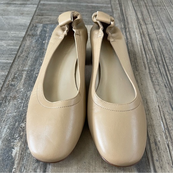 Everlane The Italian Leather Day Heel in light tan taupe size 6 - Picture 4 of 11